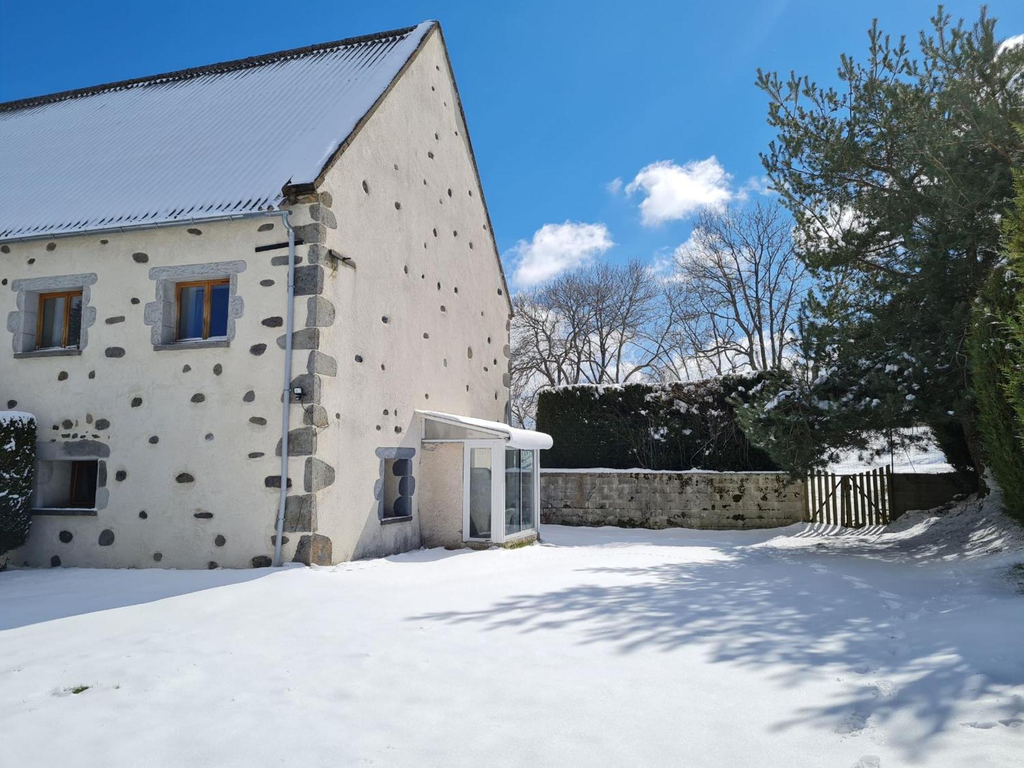 Gite Rural - Grange Des Pres Blancs Chaine Des Puys Le Vernet-Sainte-Marguerite Dış mekan fotoğraf