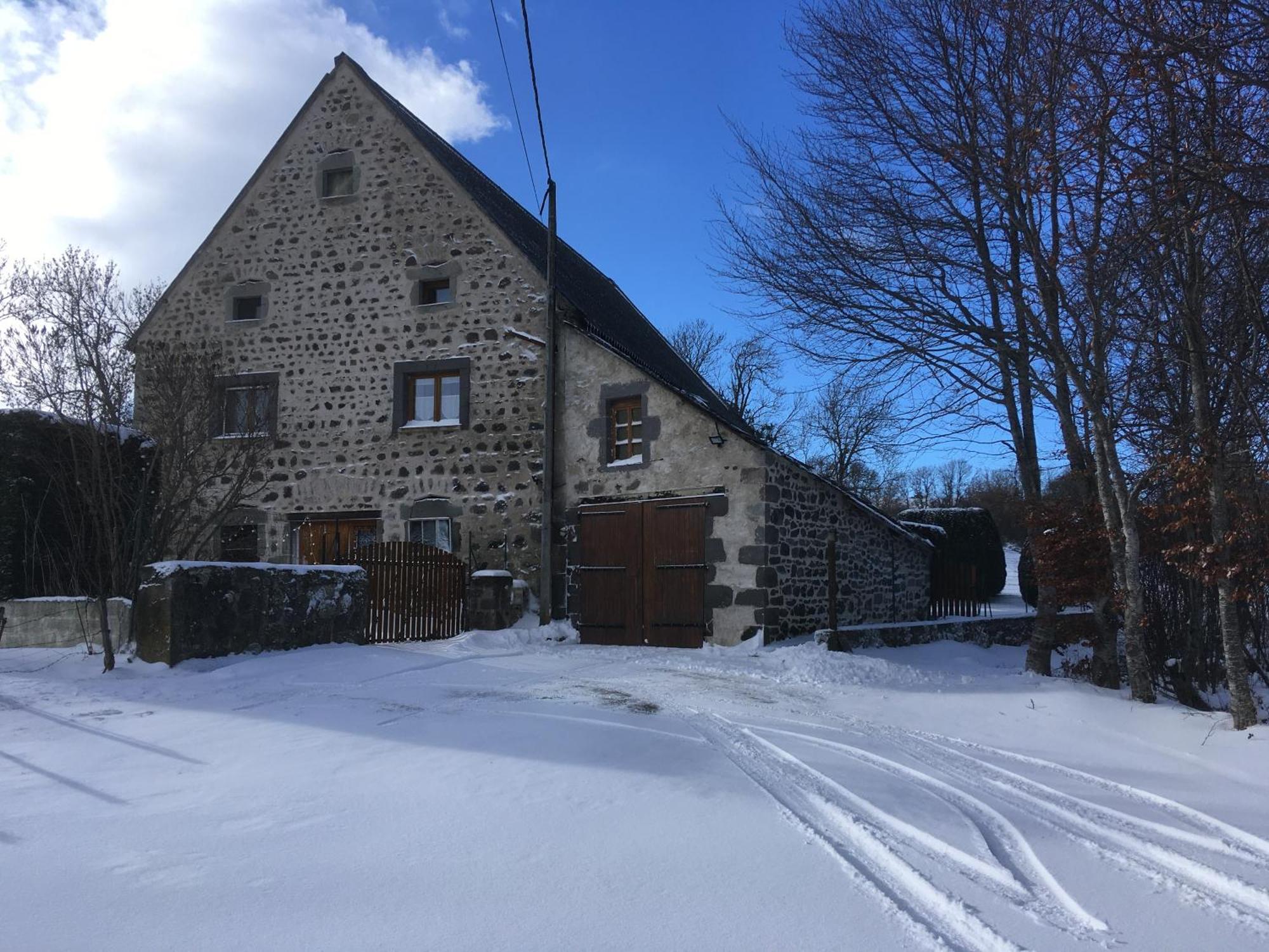 Gite Rural - Grange Des Pres Blancs Chaine Des Puys Le Vernet-Sainte-Marguerite Dış mekan fotoğraf